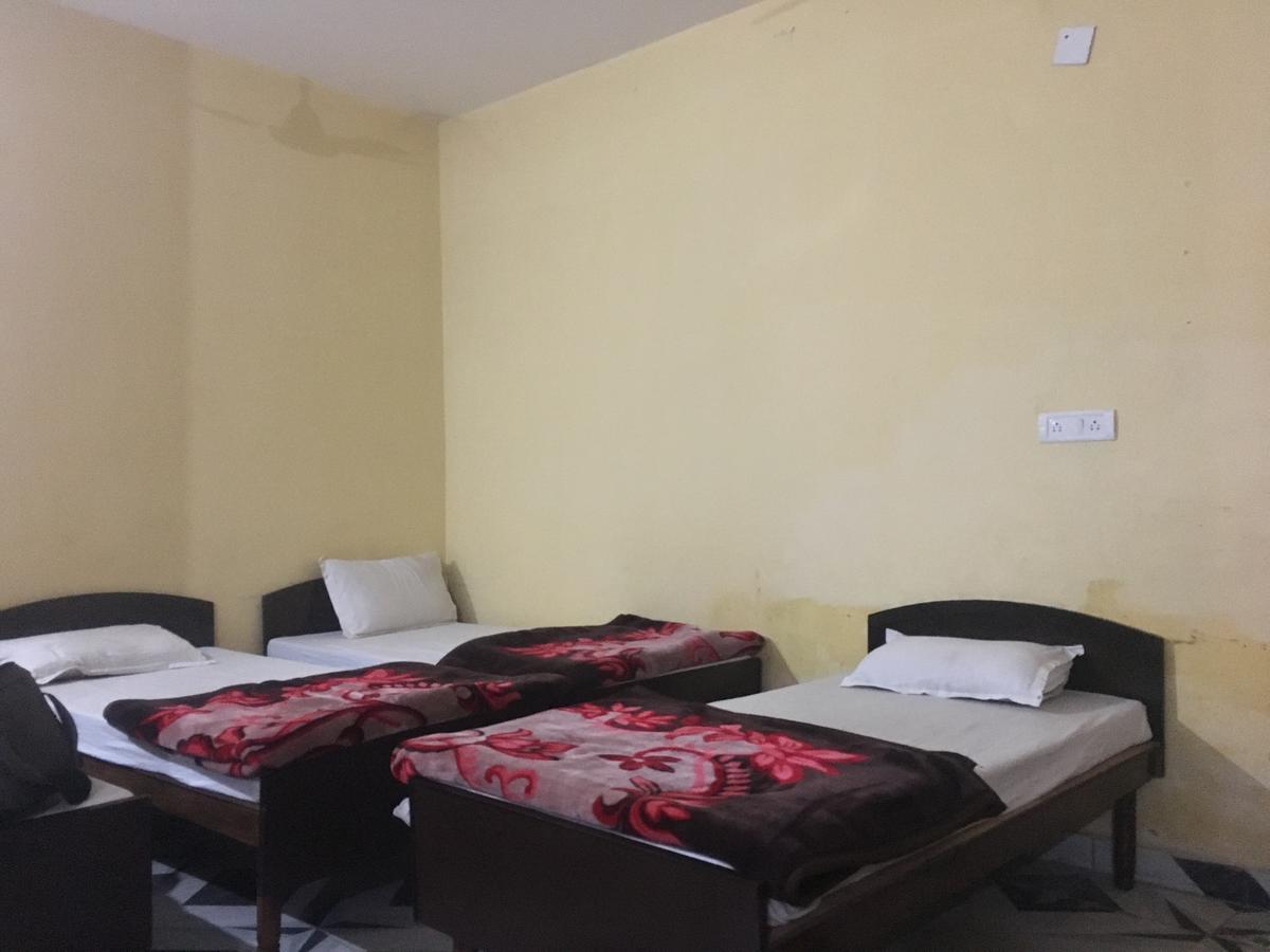 Oyo 12976 Hotel New Fiza Jammu Exterior foto