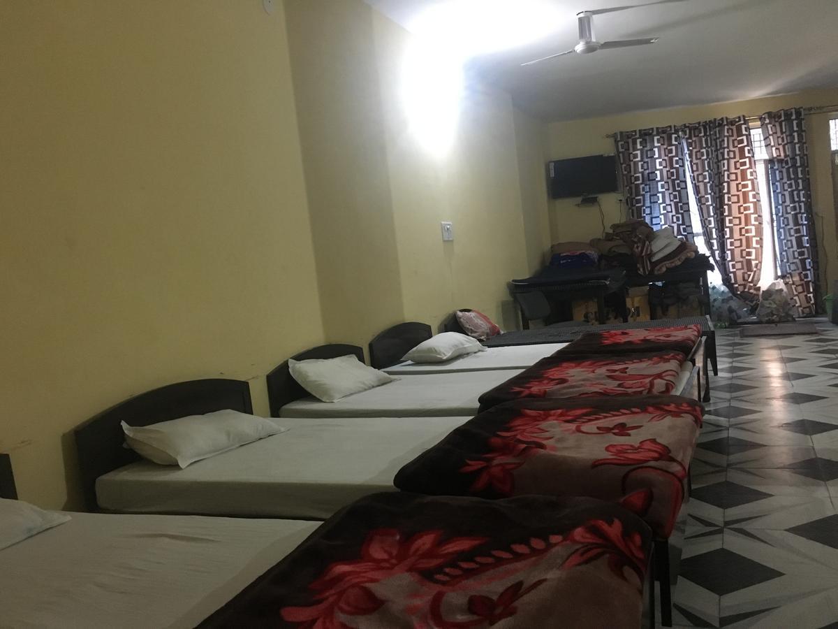 Oyo 12976 Hotel New Fiza Jammu Exterior foto