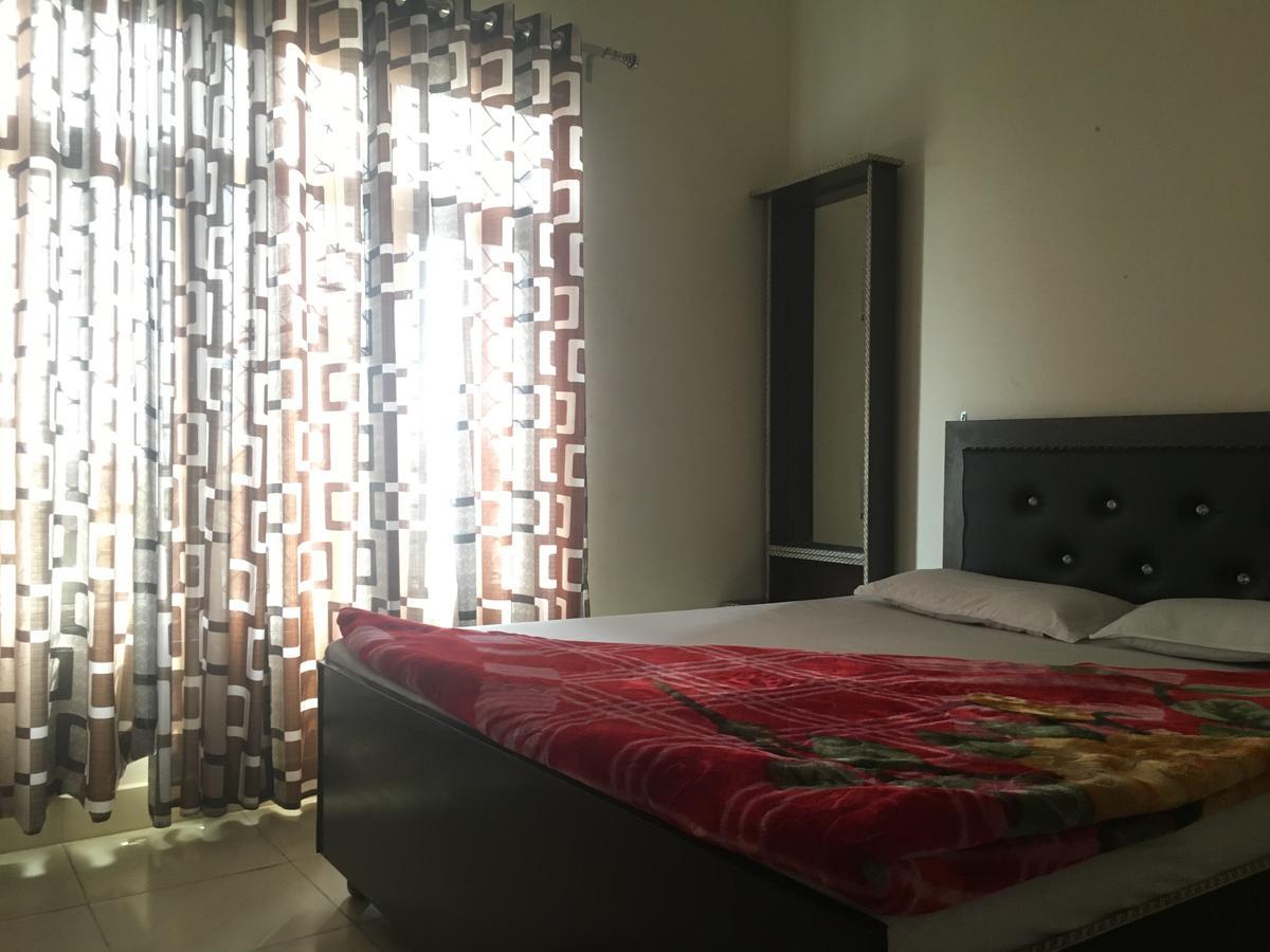 Oyo 12976 Hotel New Fiza Jammu Exterior foto