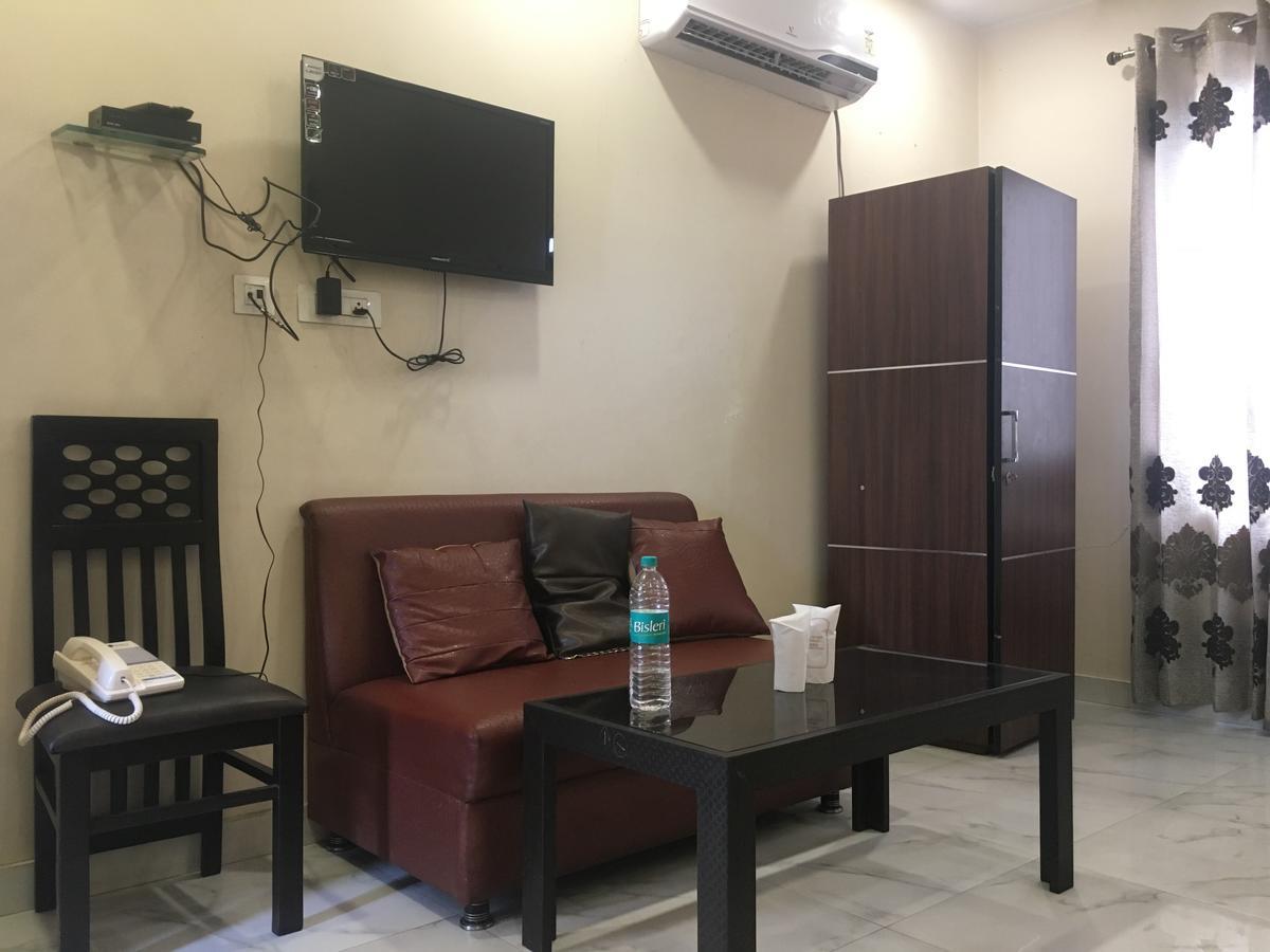 Oyo 12976 Hotel New Fiza Jammu Exterior foto