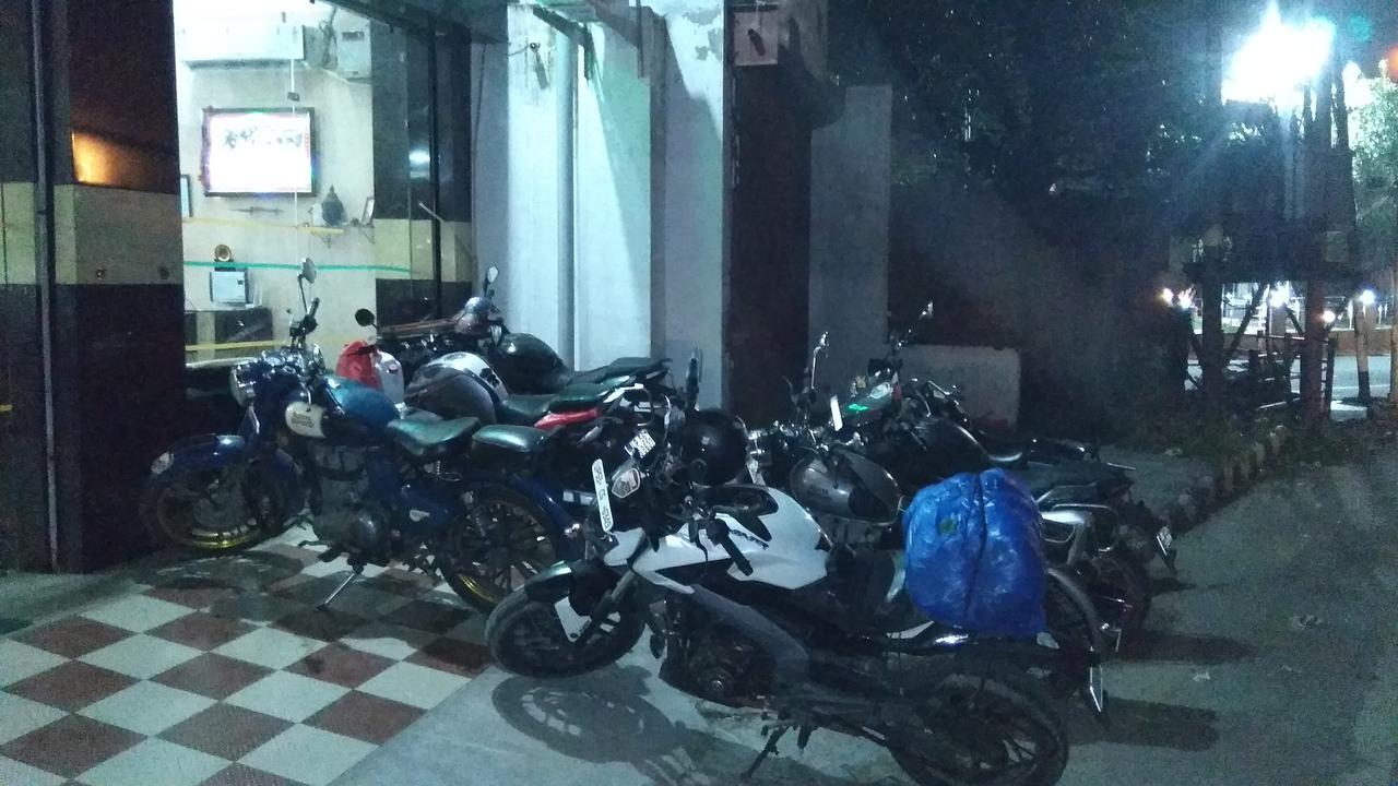 Oyo 12976 Hotel New Fiza Jammu Exterior foto